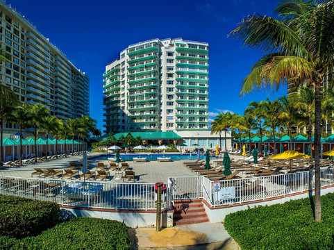 Bay Harbor Islands酒店住宿-海景酒店