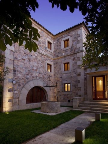 卡塞雷斯酒店-官方