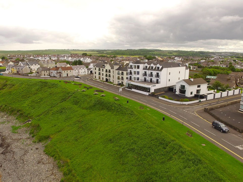 布什米尔斯酒店住宿-湾景酒店