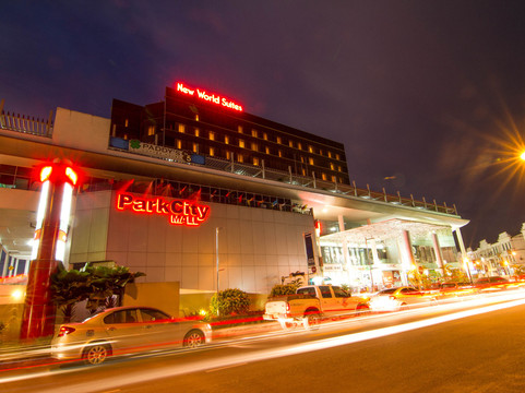 宾图卢酒店住宿-新世界套房酒店