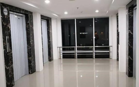 Comfy Smart TV Room at Apartemen Poris 88