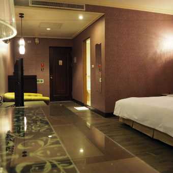 携程酒店 高雄河堤恋馆商务汽车旅馆 The Riverside Hotel Motel 预订 高雄河堤恋馆商务汽车旅馆 The Riverside Hotel Motel 价格 点评 电话 地址查询 携程旅行手机版