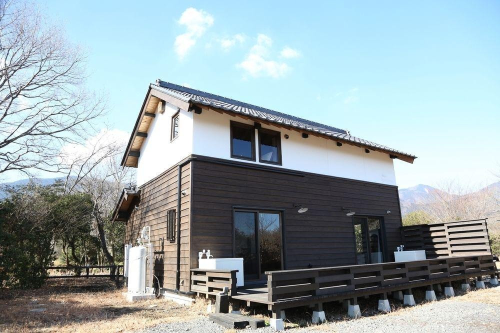 日月俱乐部酒店