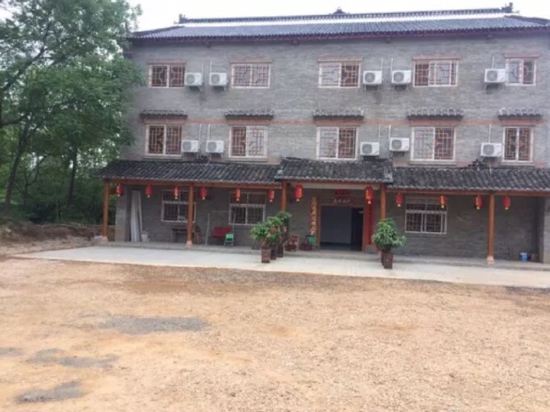 信阳荷香满园农家乐