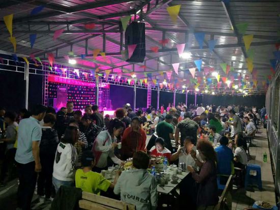 敦煌又见青春沙漠露营基地