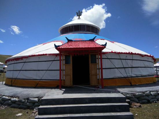 茶卡盐湖蒙古大营