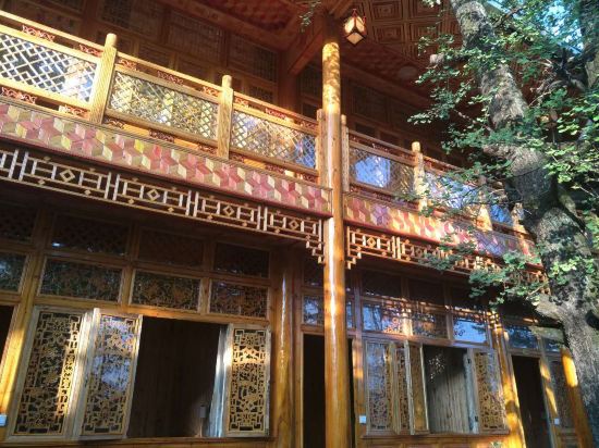 腾冲水仙三道门民宿