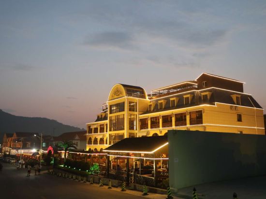 长海月亮湾假日酒店