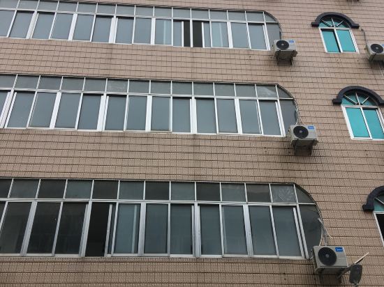 天等天利微酒店