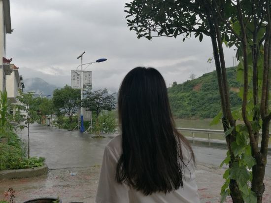 文县郭老汉家的老大客栈