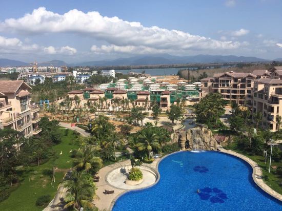 万宁北纬18度民宿