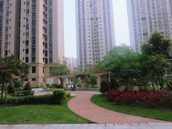 茂名青李li公寓(3号店)