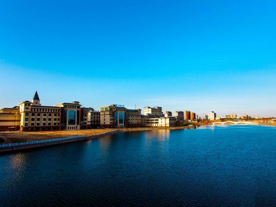 白银锦凤湖酒店