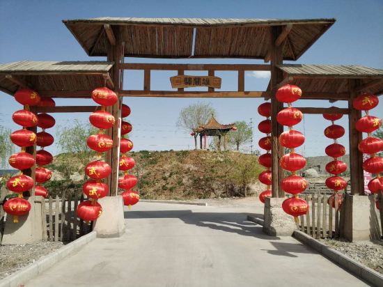 嘉峪关雄关驿露营地