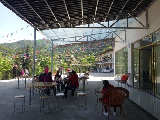 荥经万老四农庄