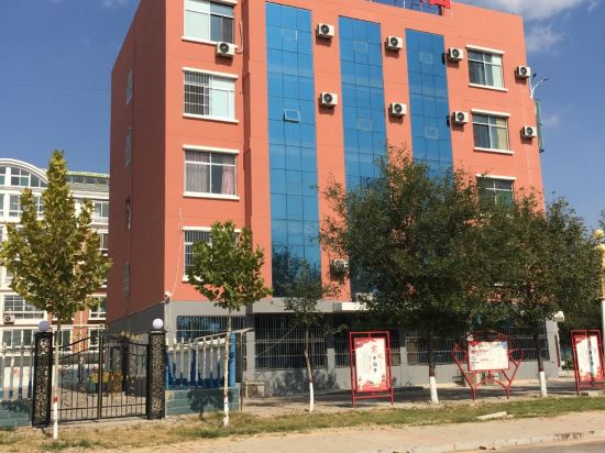 佩奇酒店（德州高铁东站店）