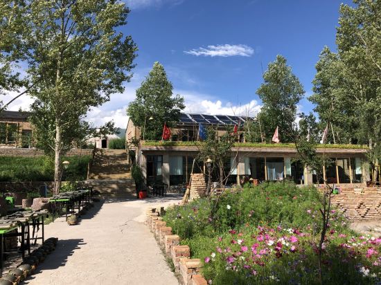 那拉提雲尚牧场民宿