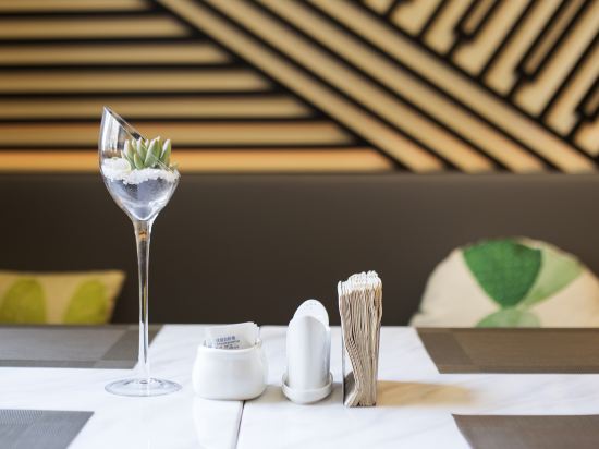 温州车站大道亚朵酒店