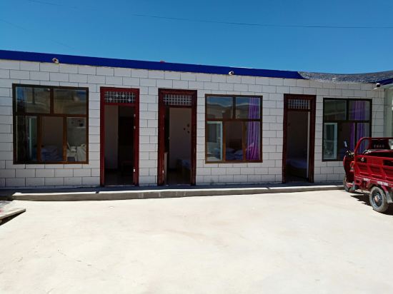 乌兰亮健家庭宾馆