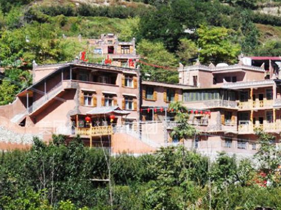 茂县羌山红宾馆