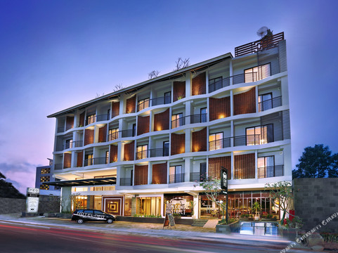 水明漾利伯塔酒店