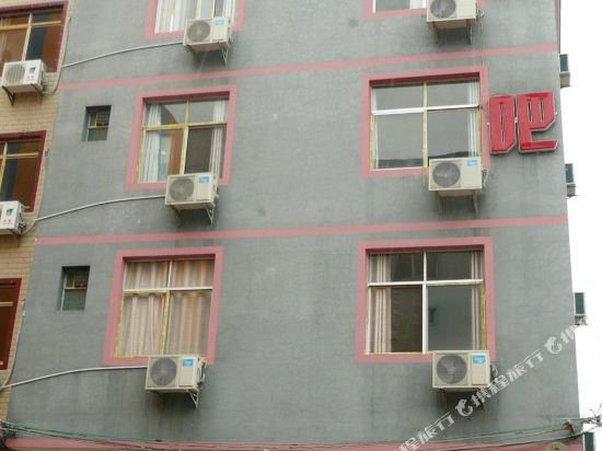桂林大学时代爱心公寓床吧旅馆