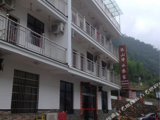 桐庐芦茨依山伴水农家乐