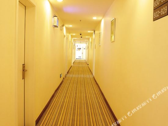 7天连锁酒店(青岛海尔园地铁大厦九水西路店)