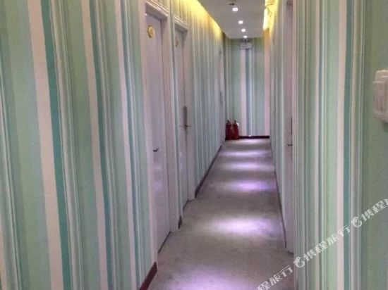 紫玥阁连锁宾馆(青岛流亭综合商务区店)