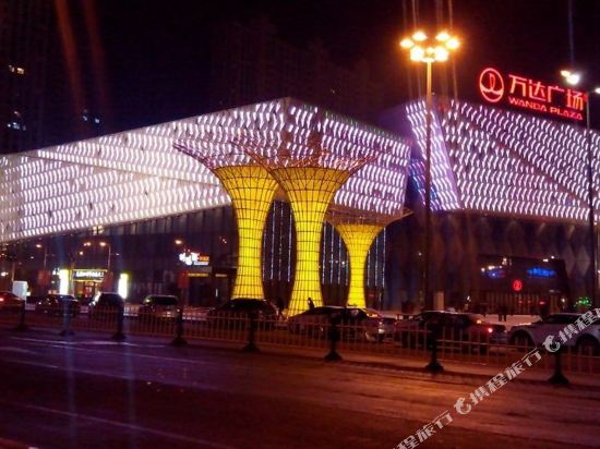 名典公寓(哈尔滨西客站店)