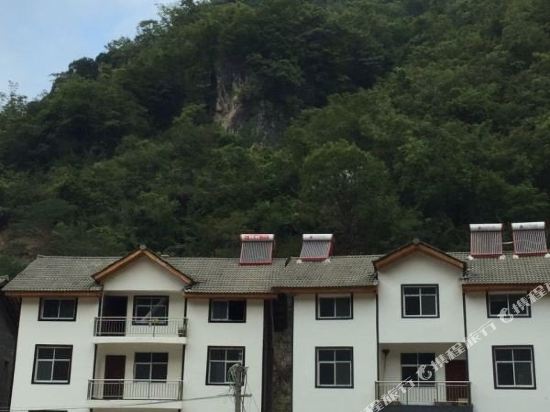 神农架新龙门客栈