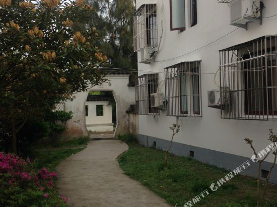 普陀山寺外农家乐