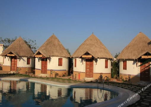 City The Village Resort