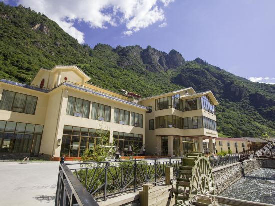 黄龙金凤假日山庄酒店