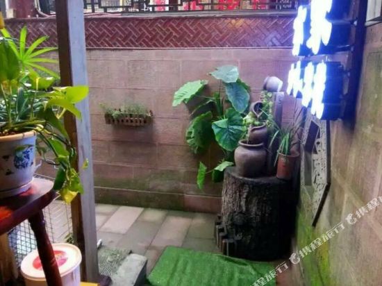 雅安亦家咖啡客栈