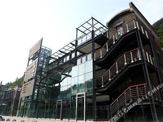 金佛山三线酒店