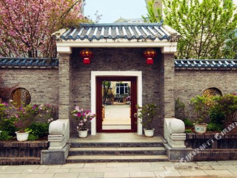 罗平麗雅庭院酒店