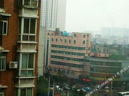 陆兴大酒店(武汉十里铺地铁站店)