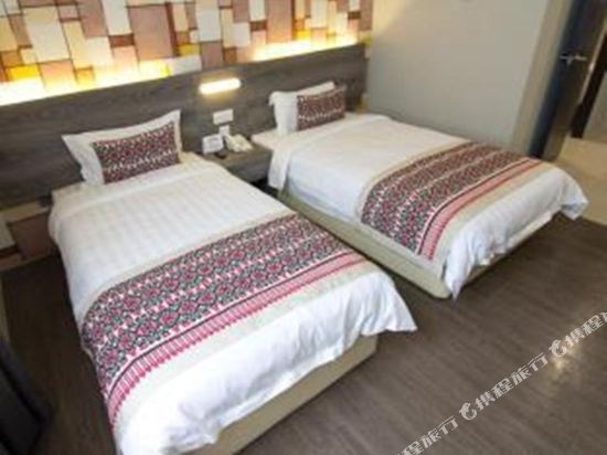 Ajang Hotel Room Type - Superior Twin Room with Street View
