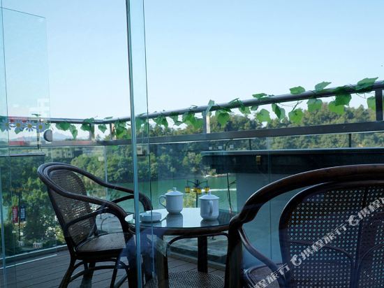 黄山太平湖农夫酒家