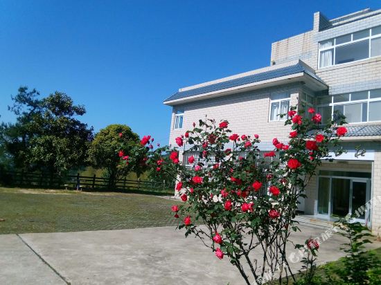 薄刀峰云海山庄