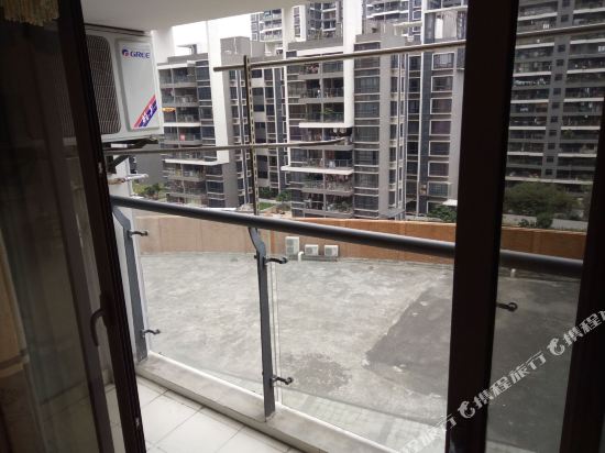 佛山柠檬时尚公寓酒店