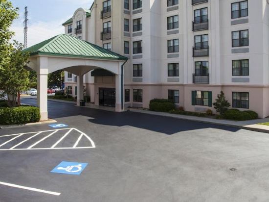 Comfort Suites Hanes Mall Forsyth North Carolina 7 9 0 0