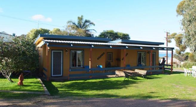 卡苏阿里纳海岸小屋-官方