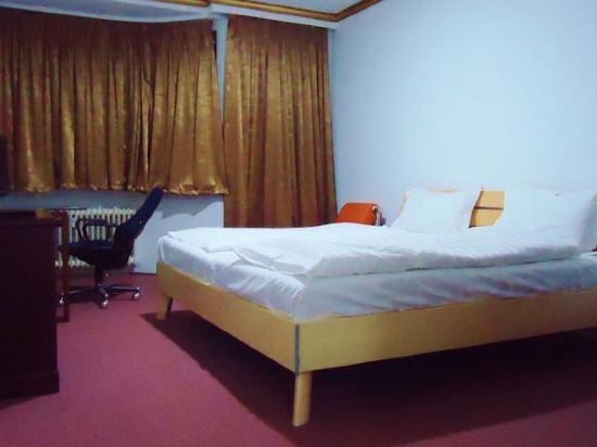 Hotel Zollhof Hamburg Price Address Reviews