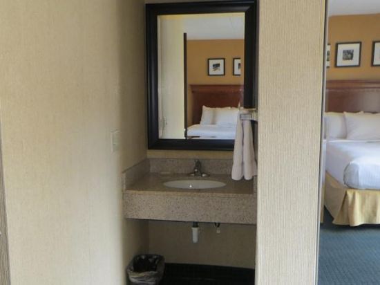 Country Inn Suites By Radisson Traverse City Mi Grand