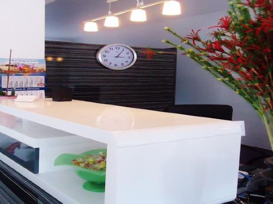 Hotel Zollhof Hamburg Price Address Reviews