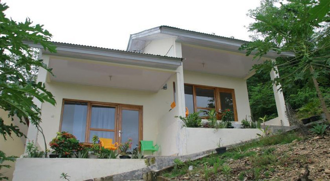 Batu Cermin酒店住宿-CF Komodo Hotel