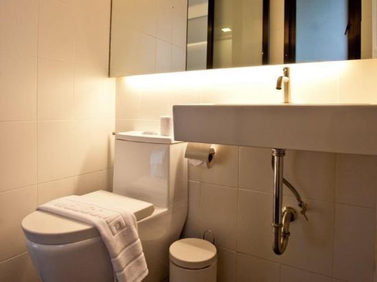 BED Phrasingh Hotel - Adults Only Room Type - Standard Twin Room with Pool Access BED Phrasingh Hotel - Adults Only Room Type - Standard Twin Room with Pool Access