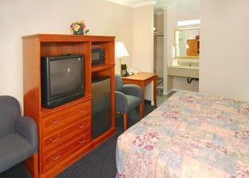 Quality Inn Near Hollywood Walk Of Fame Los Angeles Hotel Price